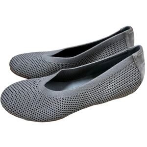 Eileen Fisher NWOB Seam Knit Flats Grey Size 6.5 Slip On Round Toe V-Notch Vamp